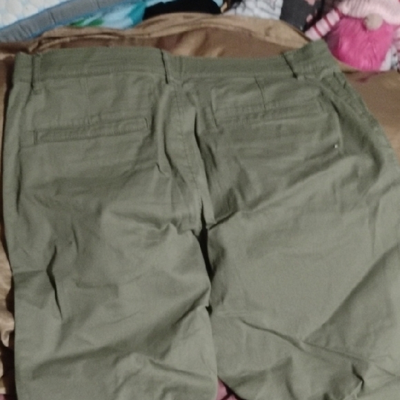 H&M Olive Green Chinos - Picture 4 of 6